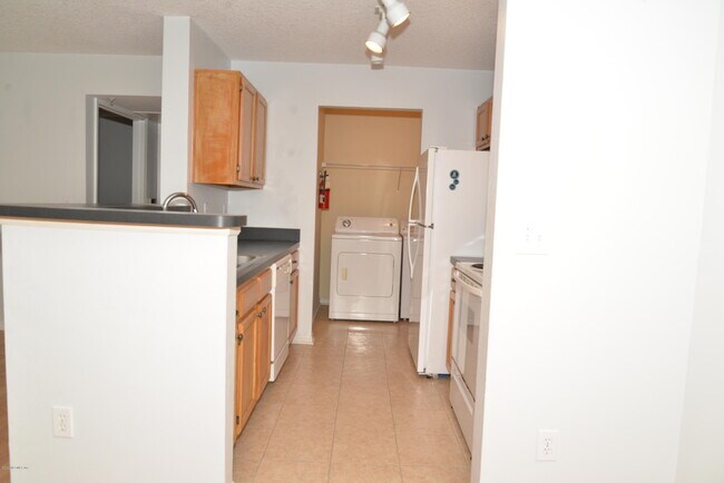 Building Photo - 7701 Timberlin Park Blvd