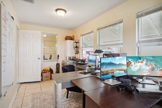 Office - 614 N 7th St