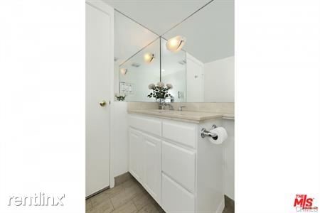Building Photo - 2 br, 3 bath House - 851 N Kings Rd Apt 101