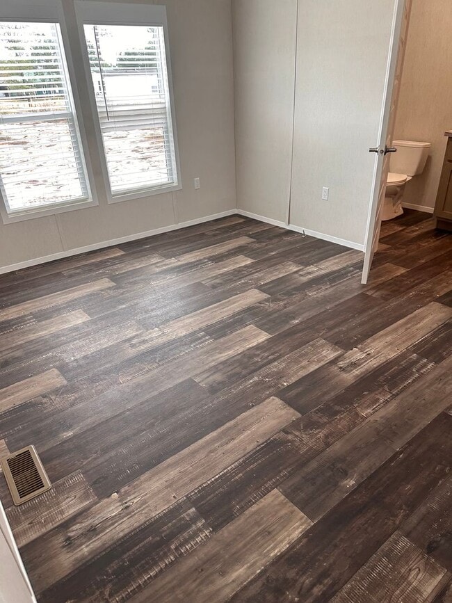 Building Photo - BRAND NEW-3 Bedroom / 2 Bath