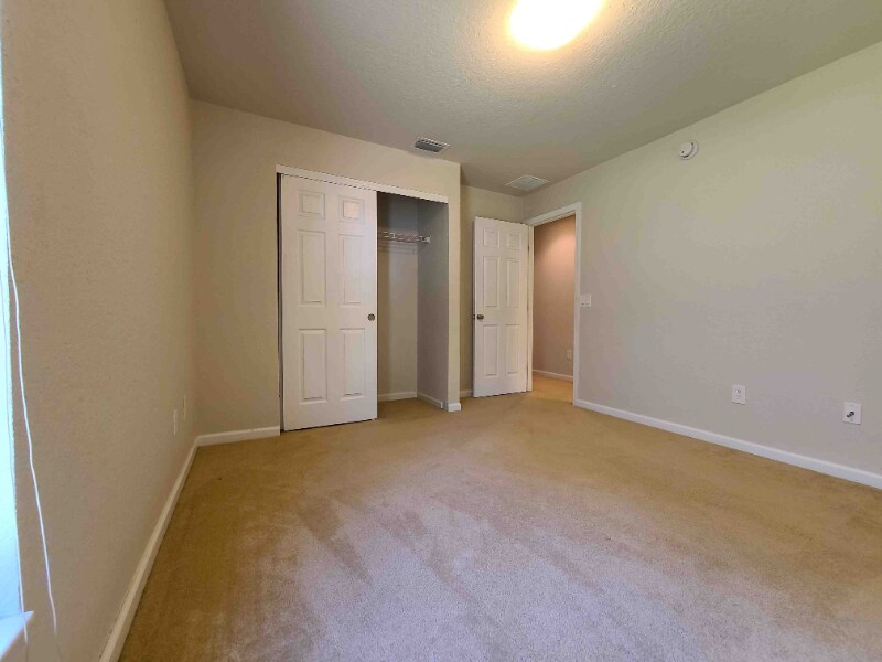 Building Photo - 5598 SW 39th St