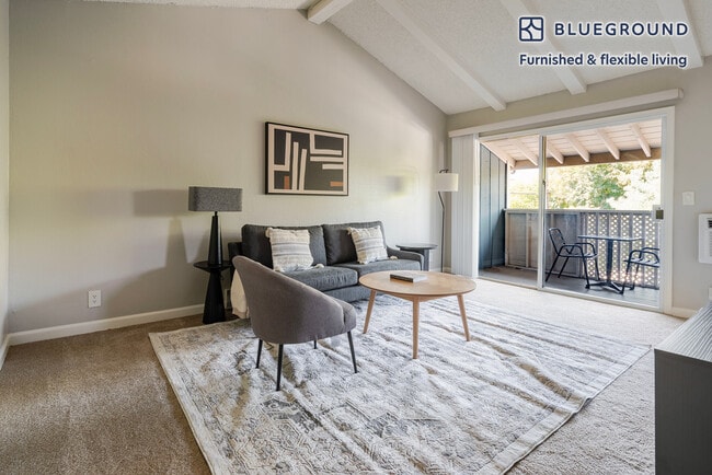 Building Photo - 202 Calvert Dr