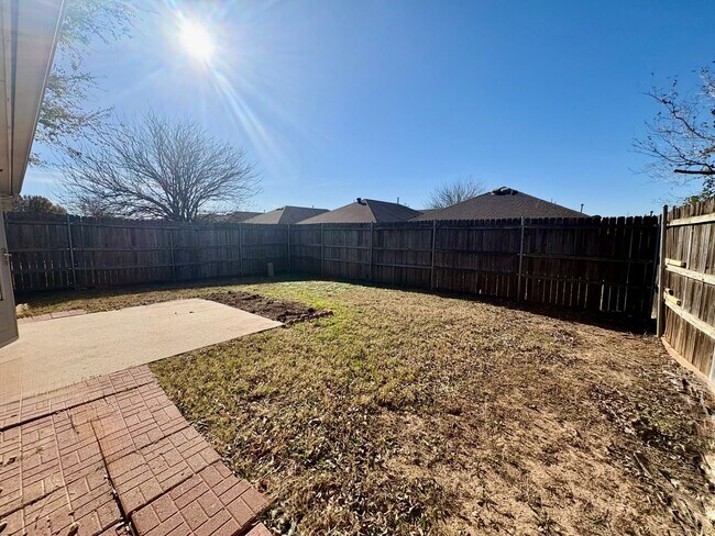 Building Photo - 806 Beaumont Square