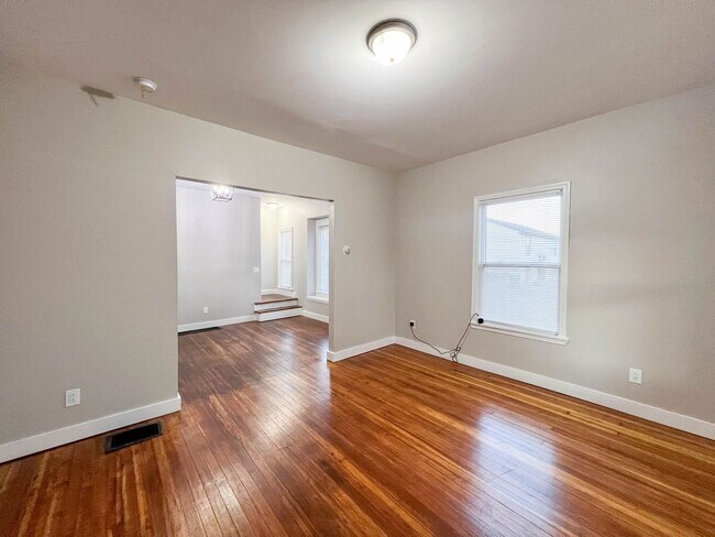 Building Photo - 154-156 Leighton Avenue