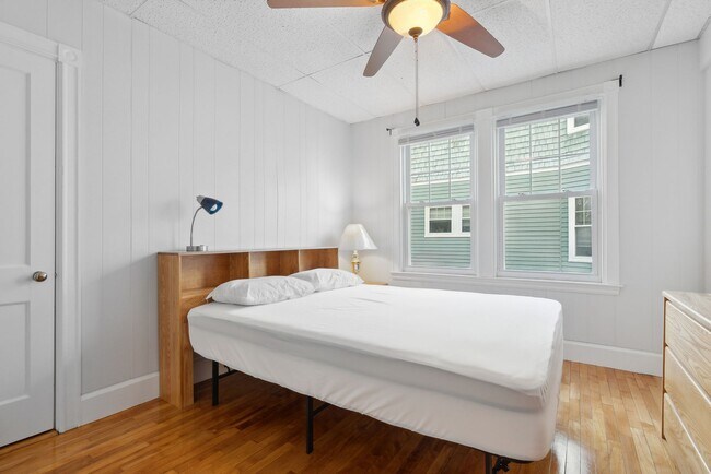 Building Photo - 151 Dartmouth St