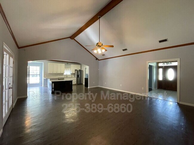 Building Photo - 25491 Plantation Ave