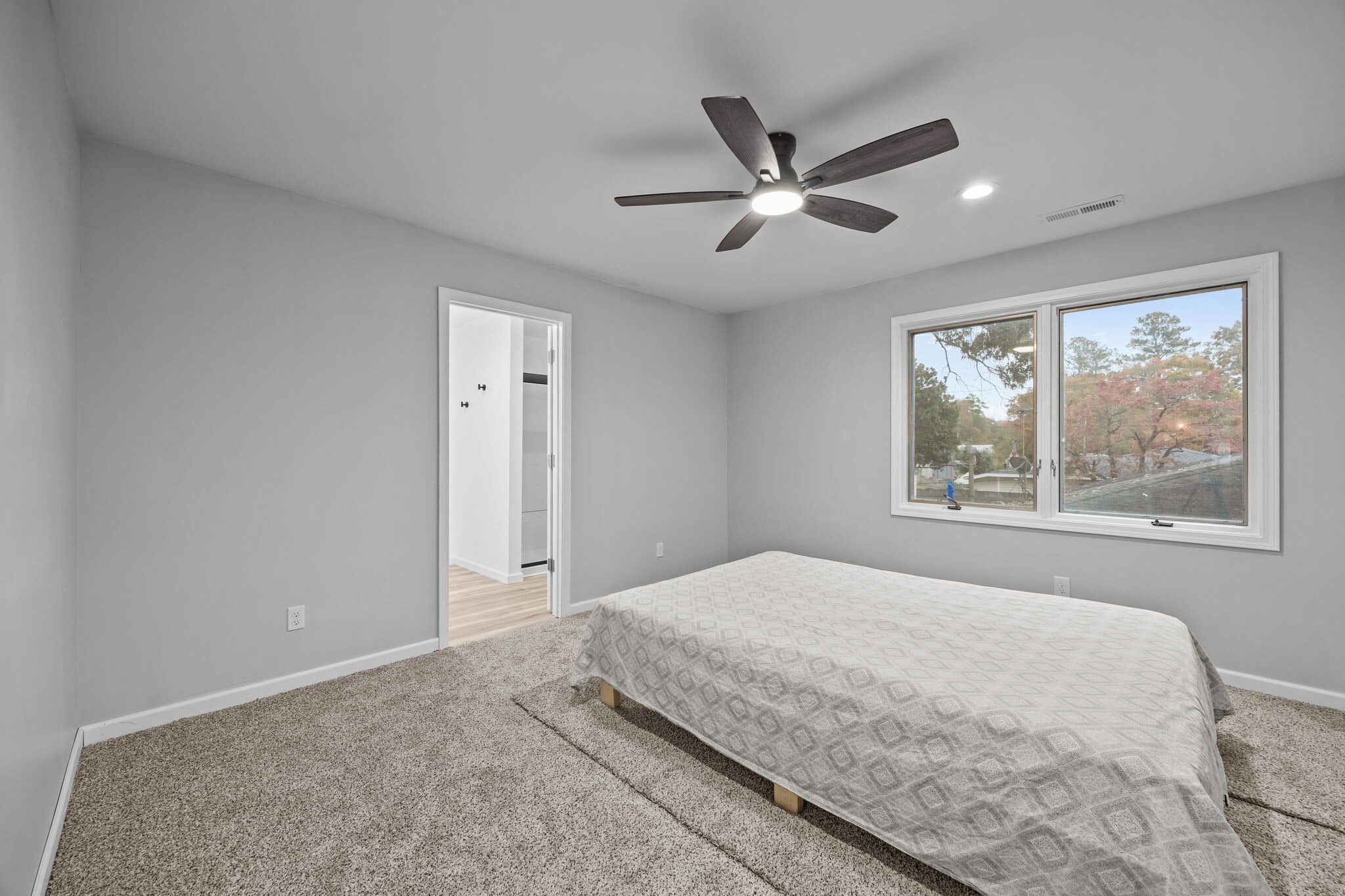 Building Photo - 3613 River Rd