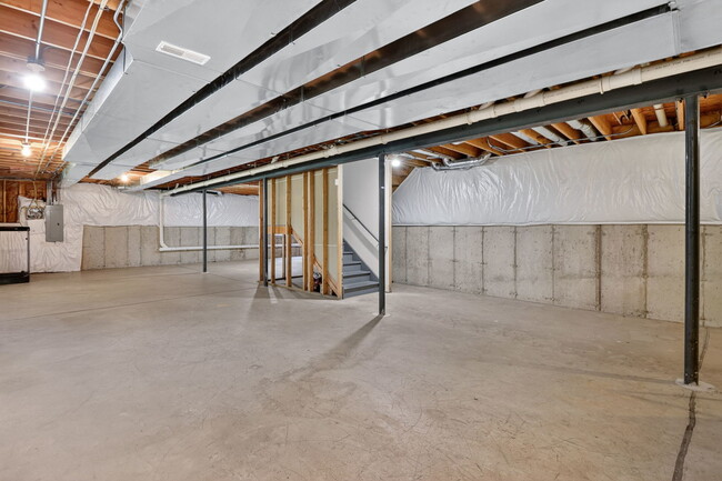 Building Photo - 607 Mansfield Way