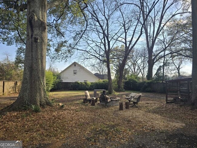 Building Photo - 402 Meriwether St