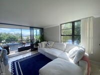 Building Photo - 2 br, 2 bath Condo - 13 Royal Palm Way Uni...