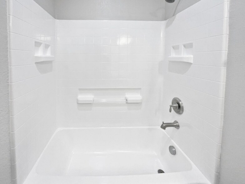 Building Photo - 7525 Muirfield Way