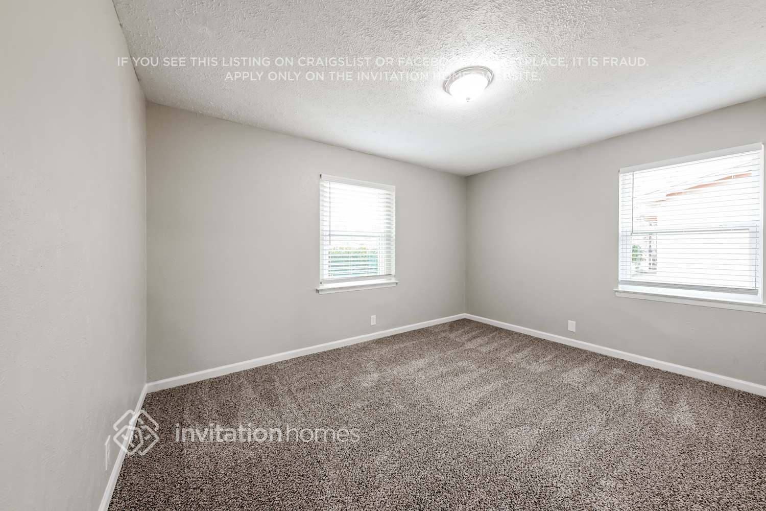 Building Photo - 2740 Blue Ridge Dr