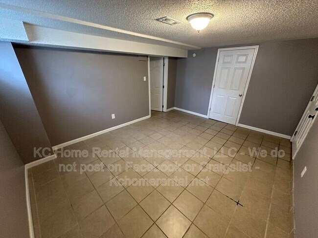 Building Photo - 420 N Jennings Rd