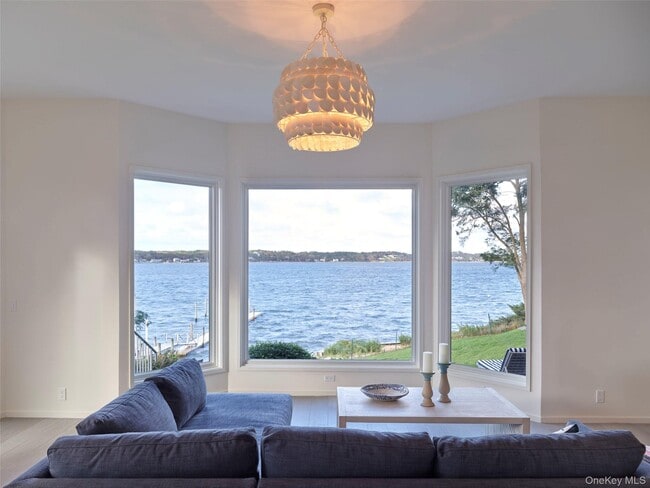 Building Photo - 2 Sun Ct