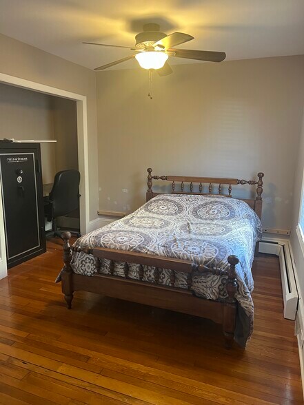 Building Photo - 24 Waterman St