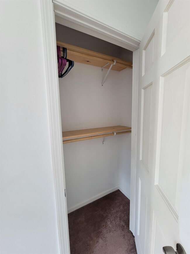 Building Photo - 96 Franklin St