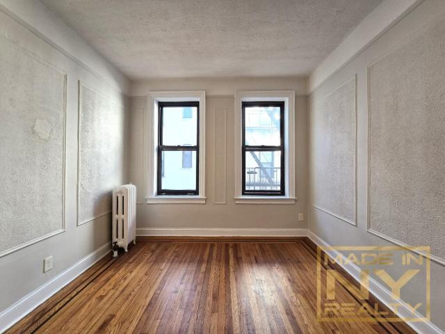 Building Photo - 1 bedroom in ASTORIA NY 11106