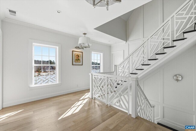 Building Photo - 4018 Fairway Dr
