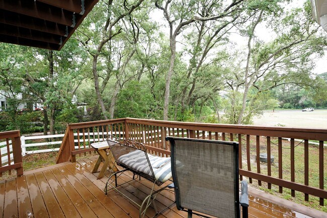 Building Photo - Updated 4 bedroom home in Bluewater Bay!