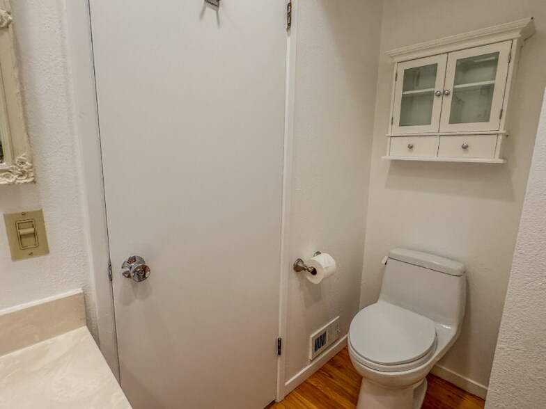 Building Photo - 3826 Paseo Grande