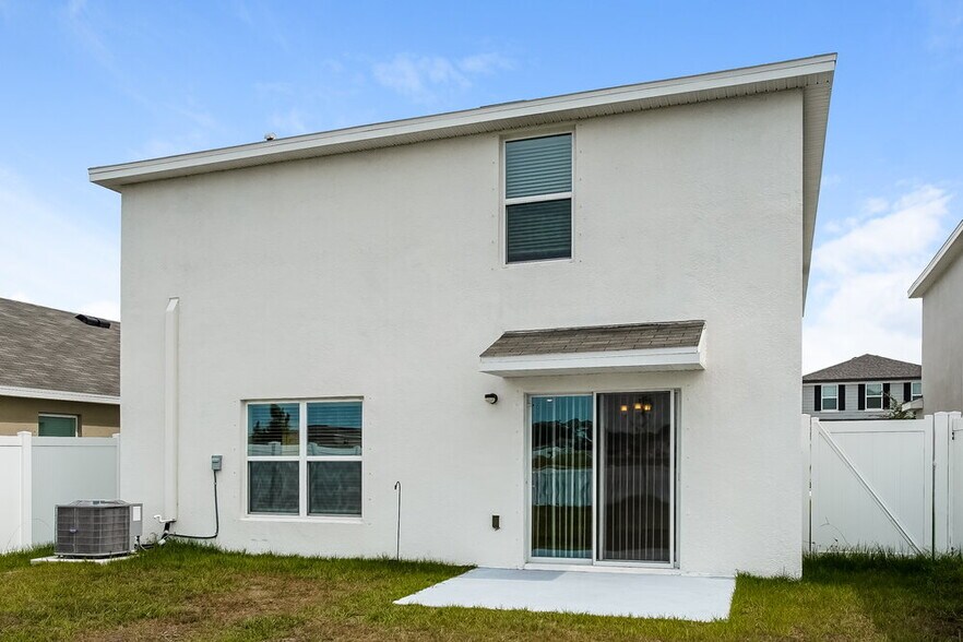 Building Photo - 1212 7th Ave NW