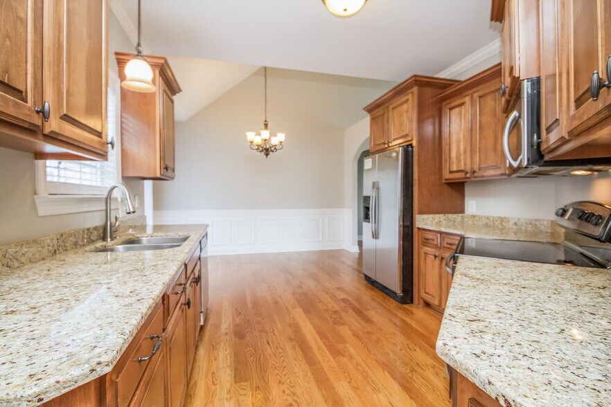 Building Photo - 1067 Windtree Trace
