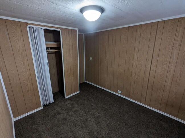 Building Photo - 904 Quail Run