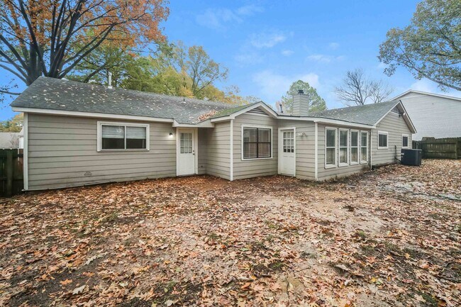Building Photo - 7915 Gayle Ln