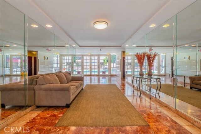 Building Photo - 4487 Colbath Ave