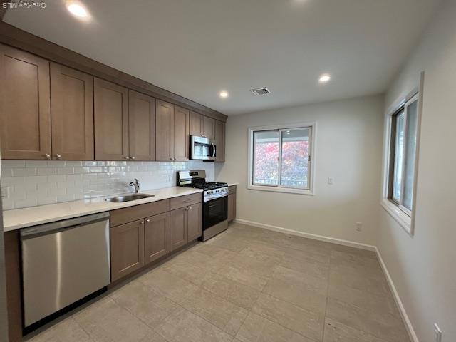 Building Photo - 42 Dunwood Rd