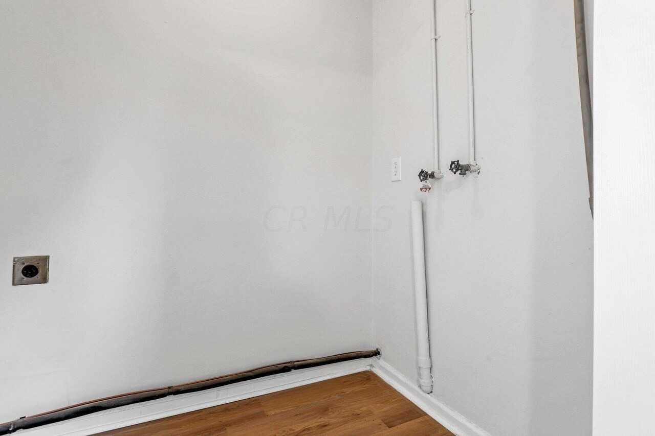Building Photo - 1412 Phale D Hale Dr