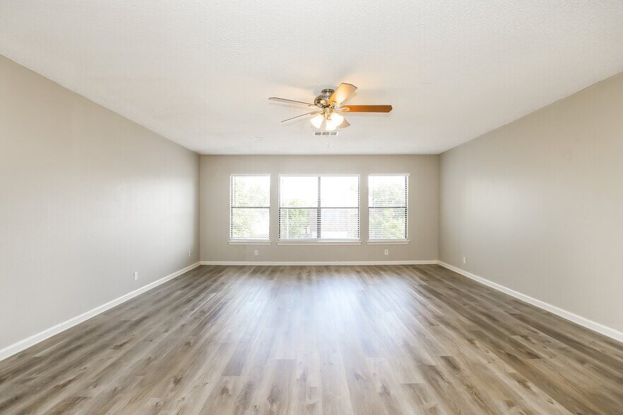 Building Photo - 1232 Dexford Dr