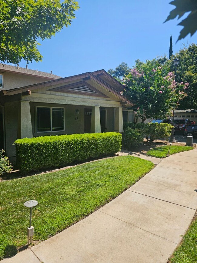 Primary Photo - Spacious 3-Bed, 2-Bath Duplex with Private...