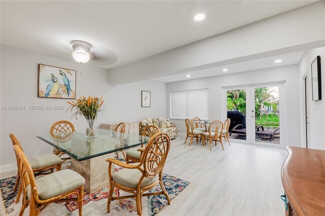 Building Photo - 11320 NW 35th Ct