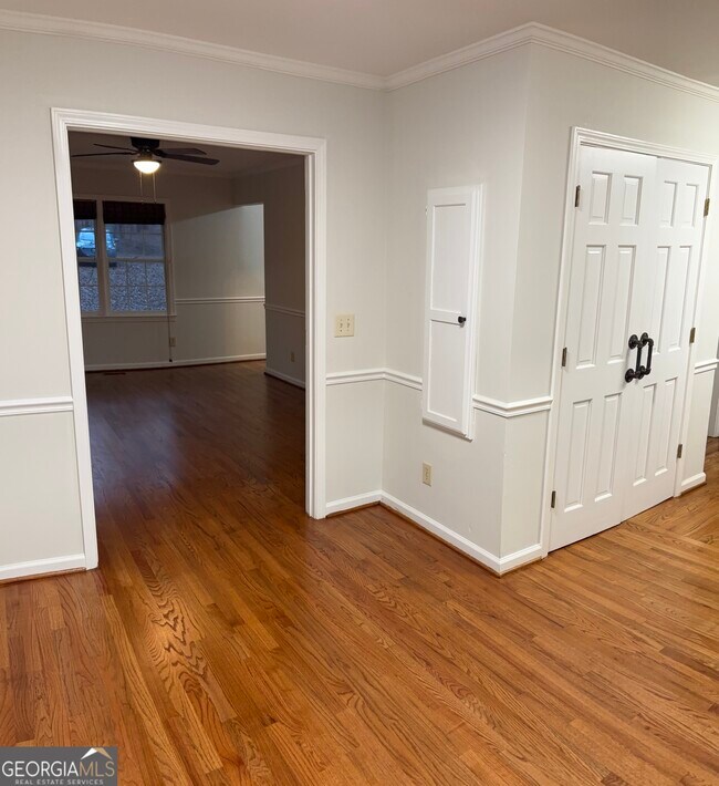 Building Photo - 1685 GA-54