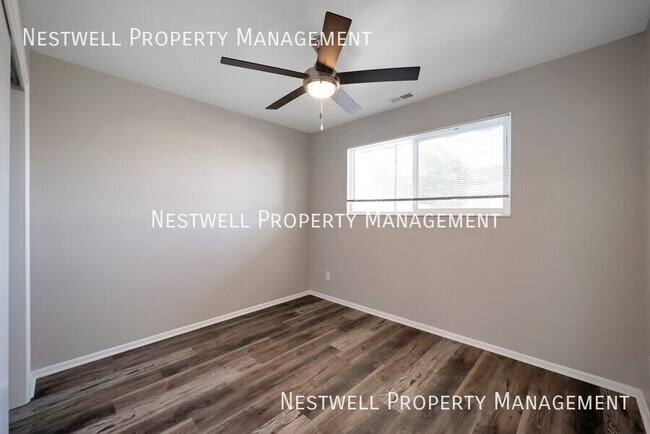 Building Photo - 116 W Angelo Ave