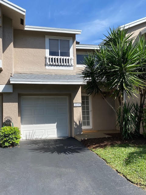 Primary Photo - 2217 Discovery Cir W