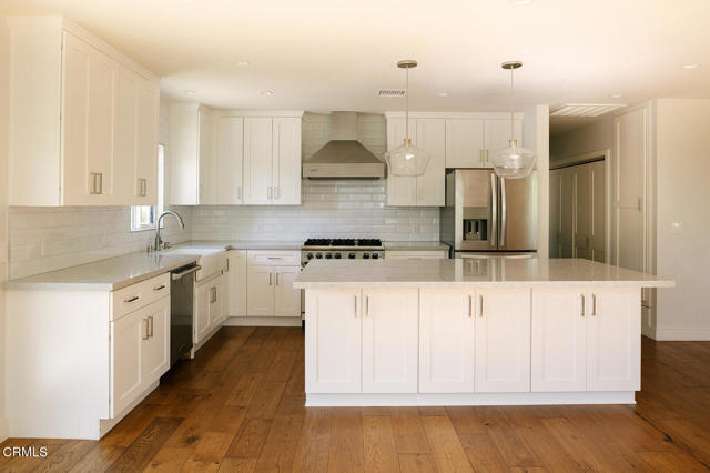 Building Photo - 5447 Rock Castle Dr