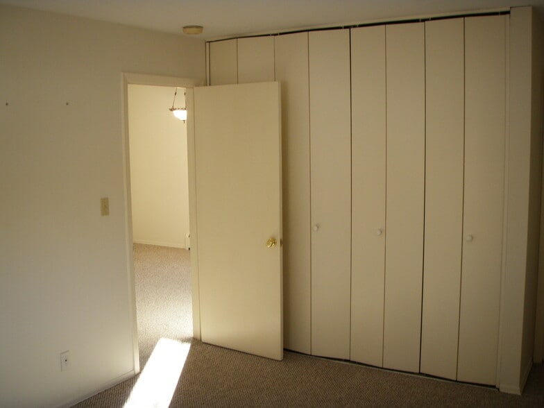 Building Photo - 31 Pilgrim Trl