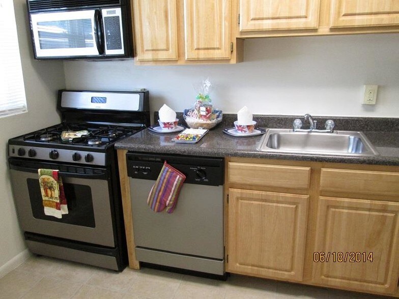 Parkview Apartments 5 Jordan Dr Whitehall PA 18052 Apartment Finder