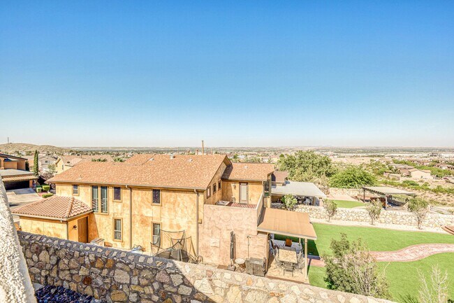 Building Photo - 1627 Brillo Del Sol Ct