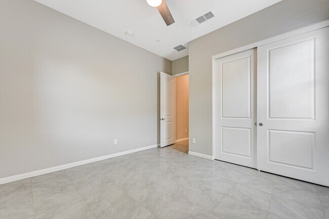 Building Photo - COMFY and NEW 3 Bedroom Home in Skye Canyon!