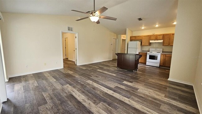 Building Photo - 6290 W Oak Park Blvd