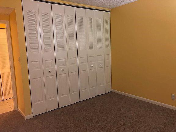 Building Photo - 8433 Forest Hills Dr