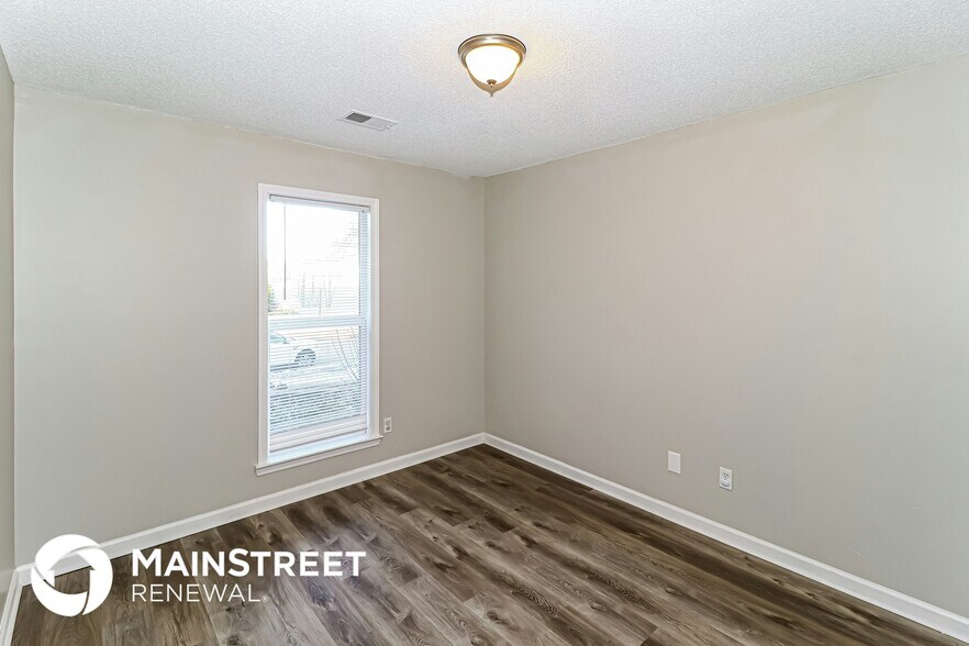 Building Photo - 1157 Sanbyrn Dr