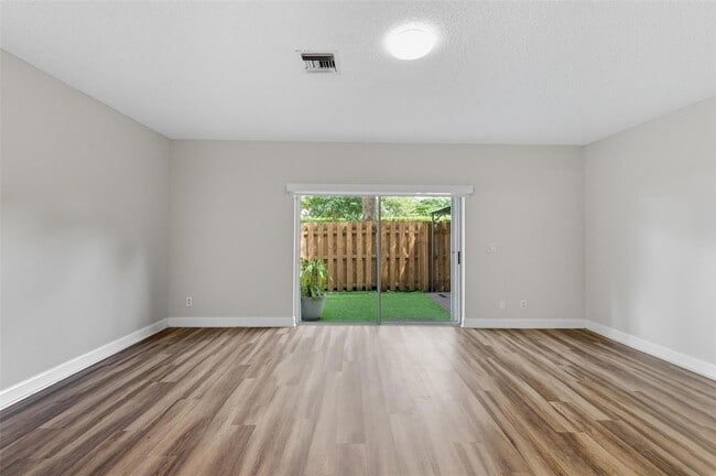 Building Photo - 16045 Emerald Cove Rd