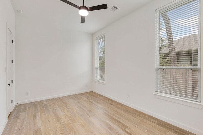 Building Photo - 108 Salvia Star Ct