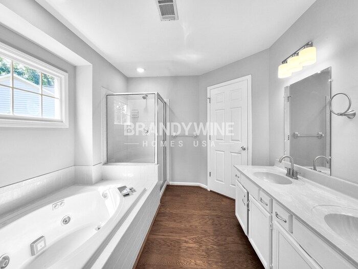 Building Photo - 4902 Fielding Way