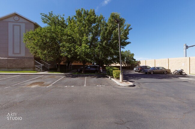 Building Photo - 1227 W 160 N