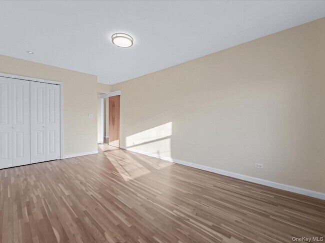 Building Photo - 100-25 Queens Blvd